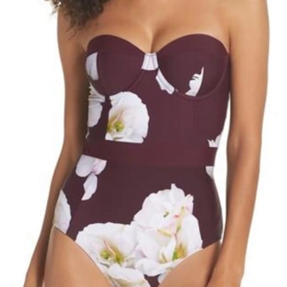NWT Stunning tropical Floral Strapless Swimsuit by designer Ted Baker NWT